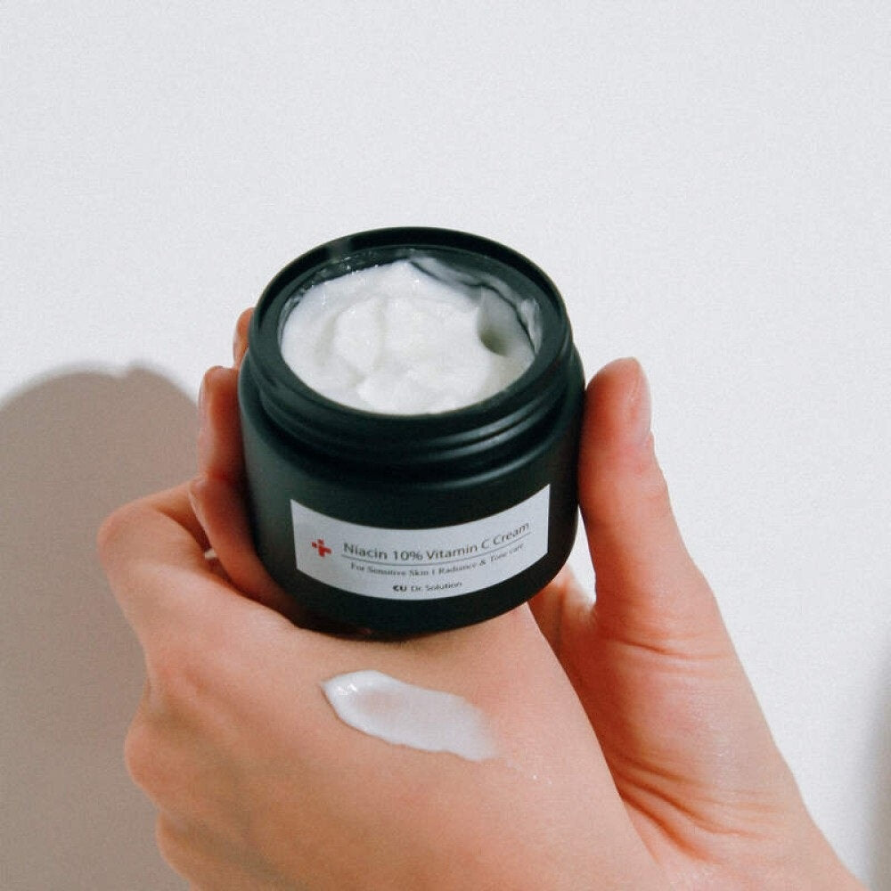 CUSKIN LABAI KONCENTRUOTAS KREMAS SU 10 % NIACINAMIDO IR VITAMINU C, 50ML